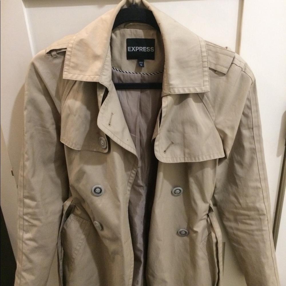 Trench coat